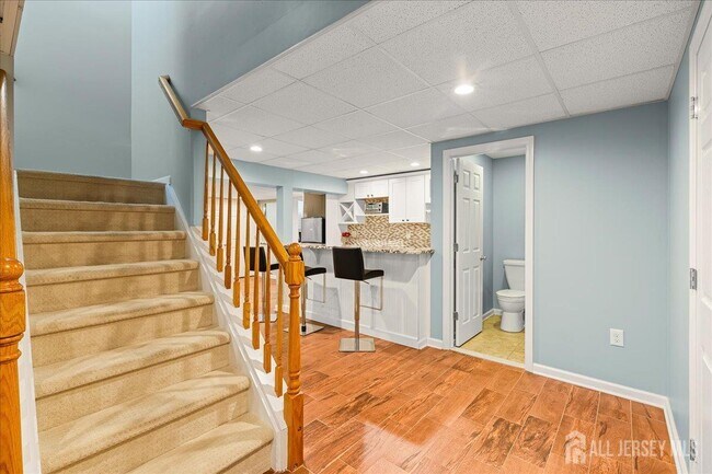 Building Photo - 7 Joda Ct