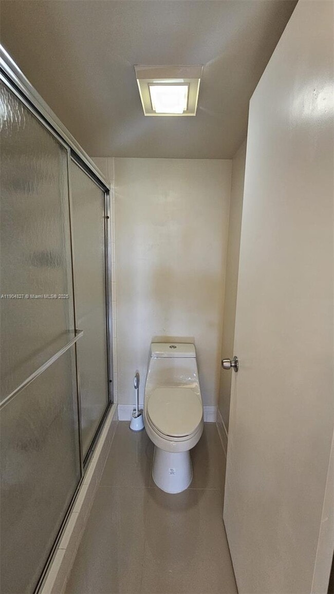 Building Photo - 1401 SW 128th Terrace