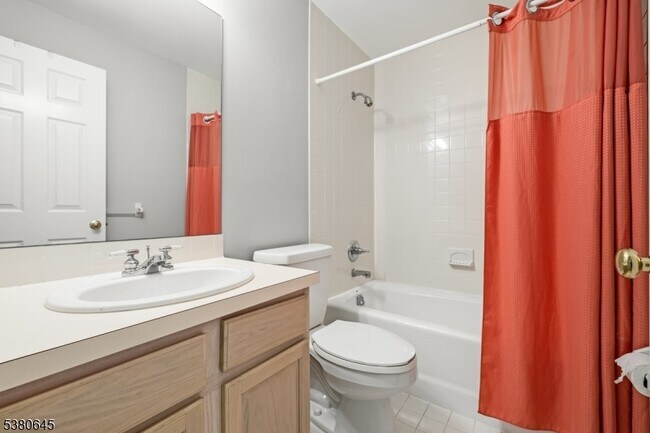 Building Photo - 10 Conklin Ct