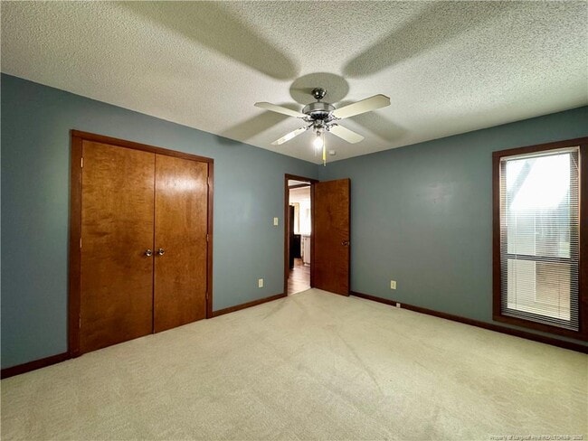 Building Photo - 679 Rosebud Ct