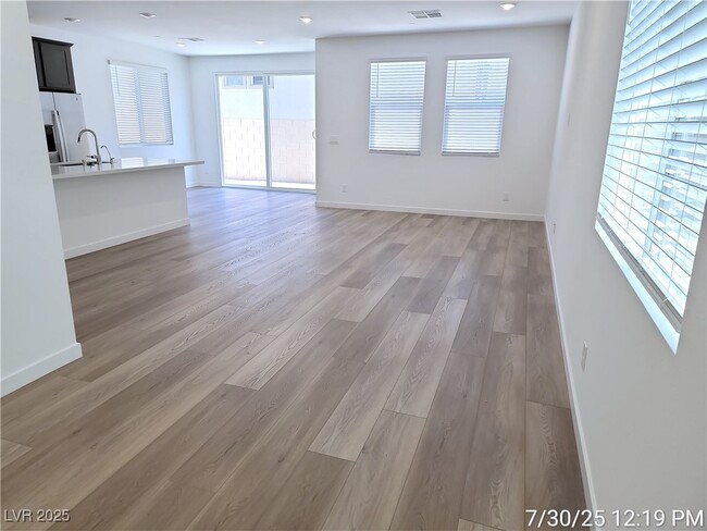 Building Photo - 2624 Tranquil Dawn St