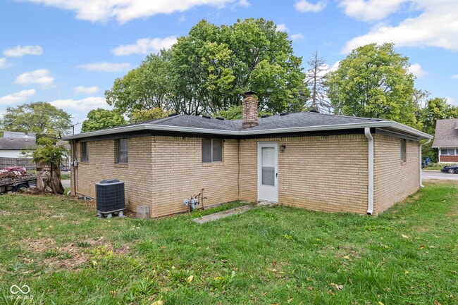 Building Photo - 111 W Southern Ave