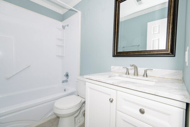 Building Photo - 3 Bedroom Ranch Style Home Just Minutes From Downtown Raleigh!