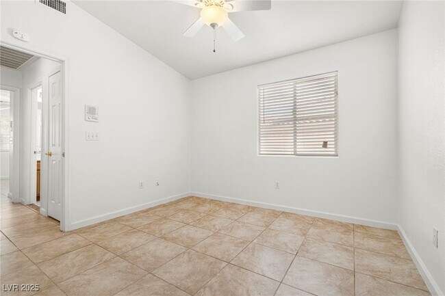 Building Photo - 1530 Misty Sky Dr