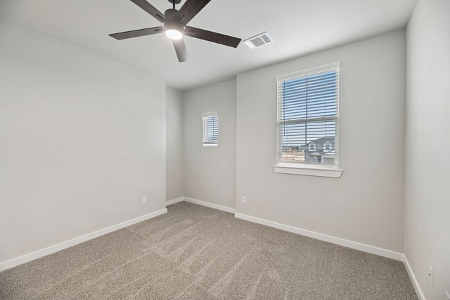 Building Photo - AVAILABLE NOW! 3 BEDROOM TRIPLEX  LOCATED ON 1-ACRE LOT IN MIDLOTHIAN, TX!