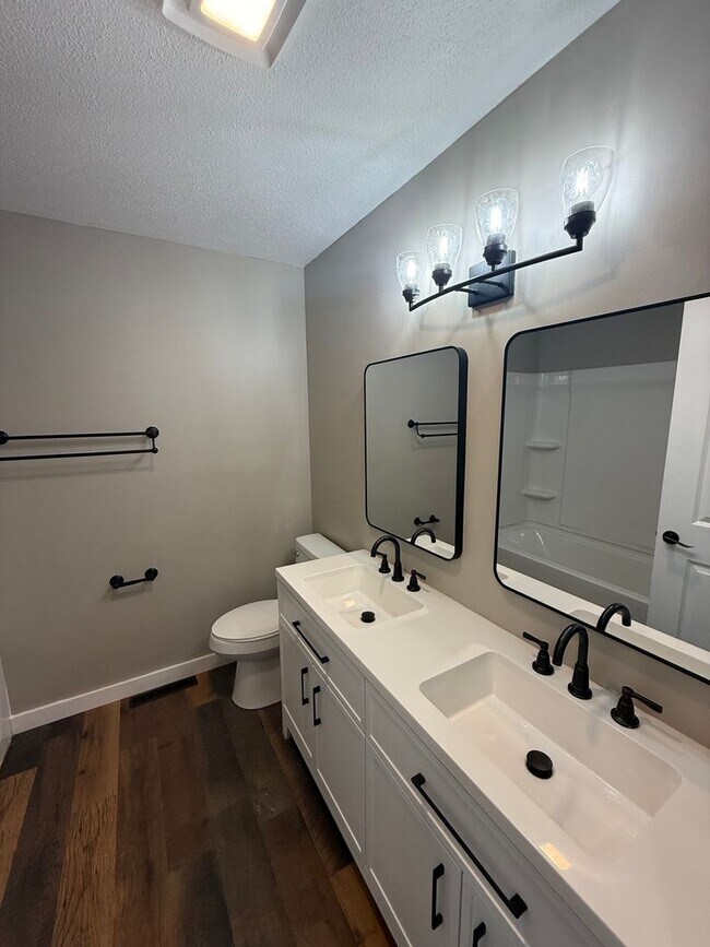 Building Photo - 2157 Windy Cove Ln