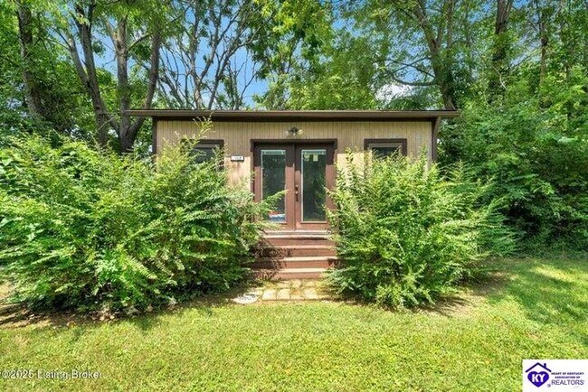 Building Photo - 809 Clifford Dr
