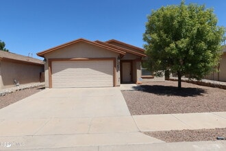 Building Photo - 14217 Otter Point Ct