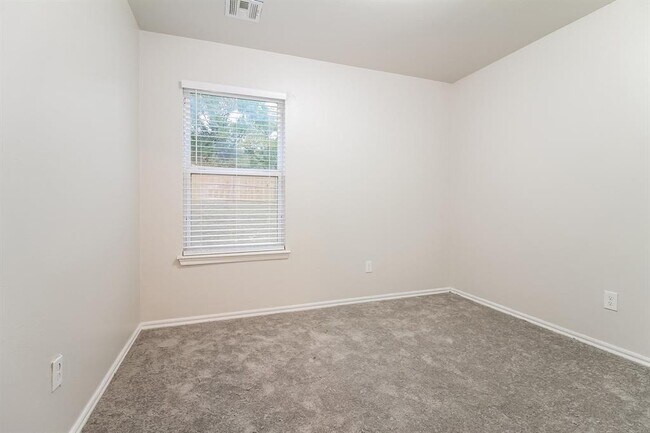 Building Photo - 1317 Granite Ln