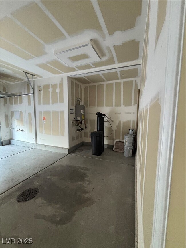 Building Photo - 2456 Bagnara Pl