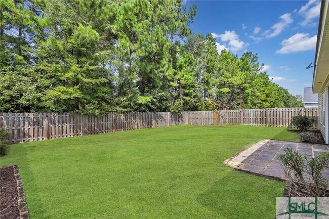 Building Photo - 136 Waverly Way