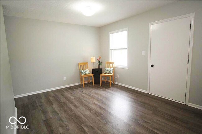 Building Photo - 85 W Ash St