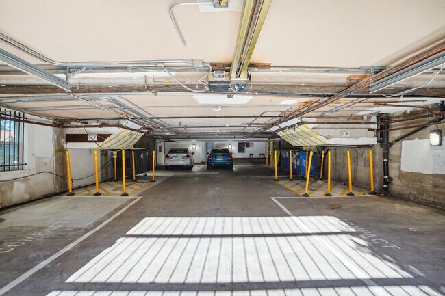 Apartment underground parking garage - 2363 Le Conte Avenue