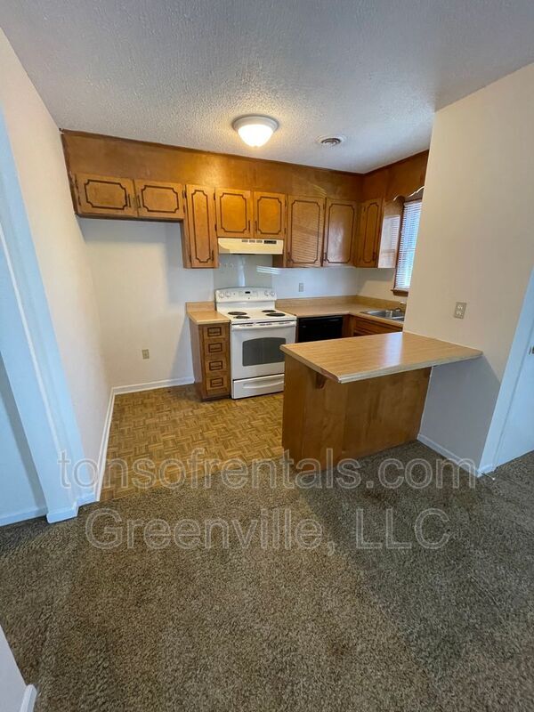 Building Photo - 100 Stonecreek Drive