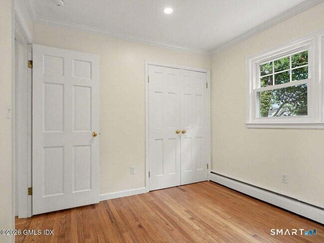 Building Photo - 5 Raphael Pl