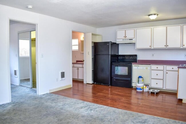 Building Photo - 926 Mount Pitt Ave