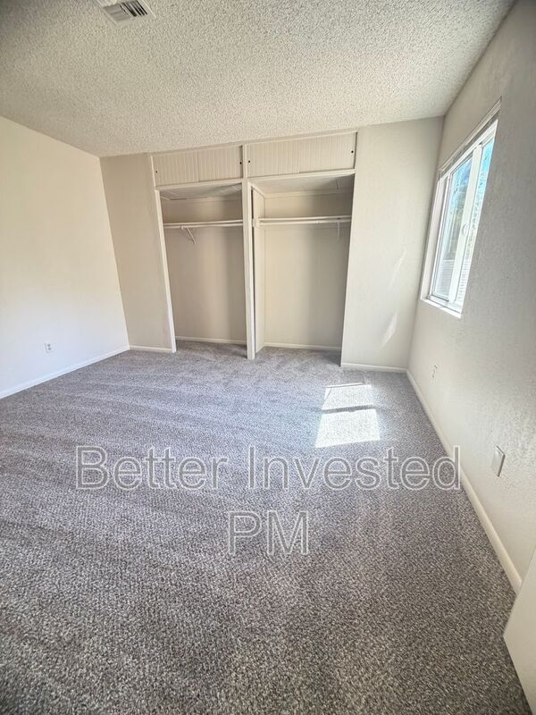 Building Photo - 2808 Tachevah Dr