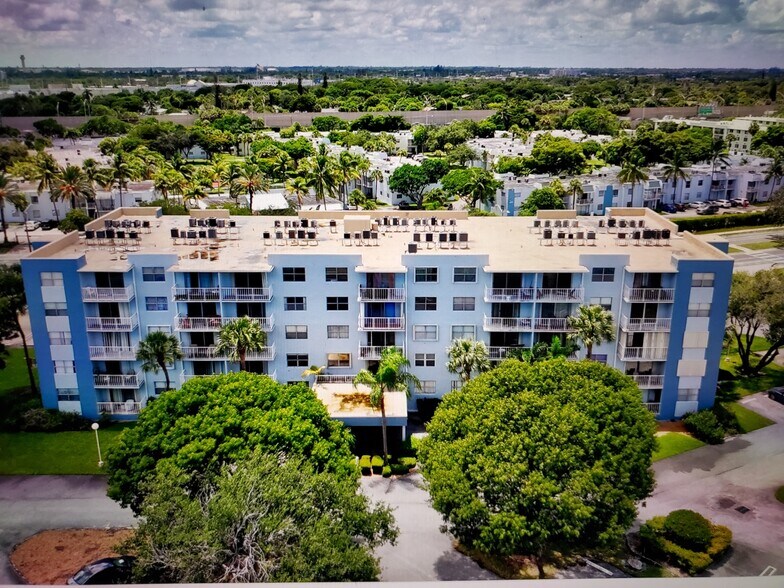 Building Photo - 500 Executive Center Dr