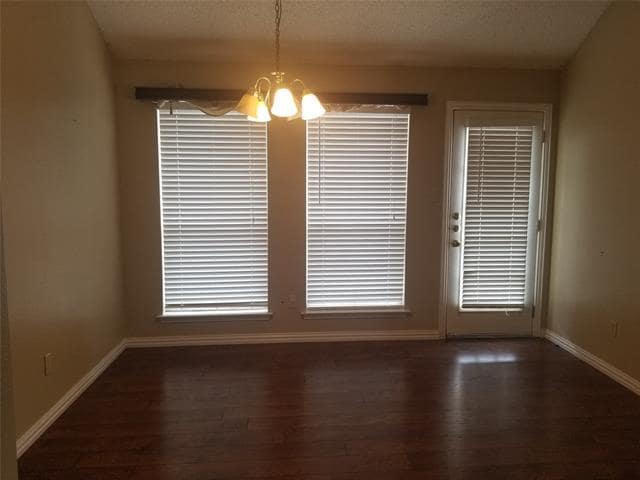 Building Photo - 6412 Brookcrest Dr