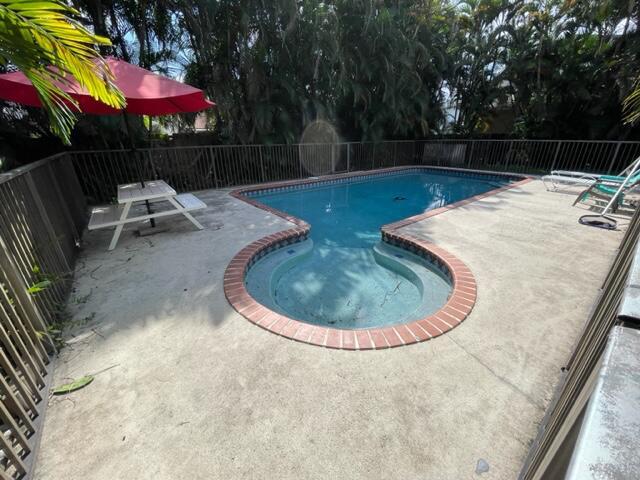 Building Photo - 13752 Yarmouth Dr