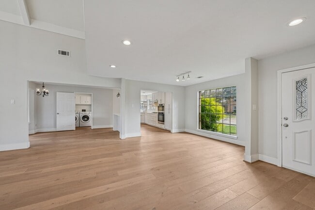 Building Photo - 1706 Cedar Creek Ct