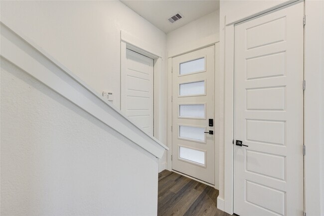 Building Photo - 2906 Stevens St