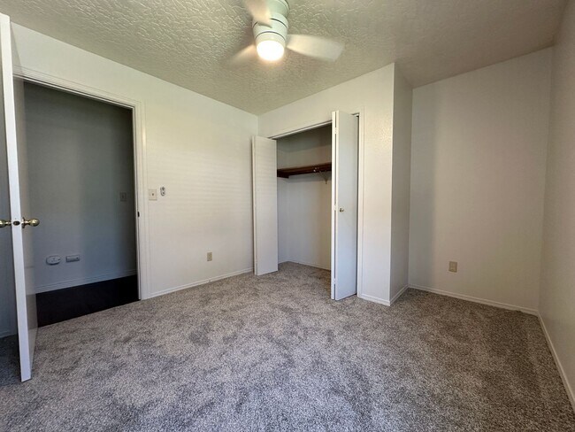 Building Photo - Beautiful 3bed, 2bath 2,550sq.ft. home in ...