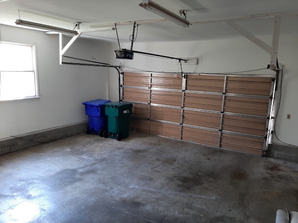 Building Photo - 107 Hillwood Dr