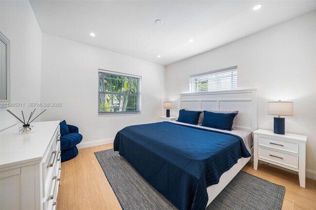 Building Photo - 696 NE 67th St