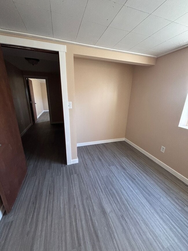 Building Photo - 4 Bedroom with East Gallatin in the backyard