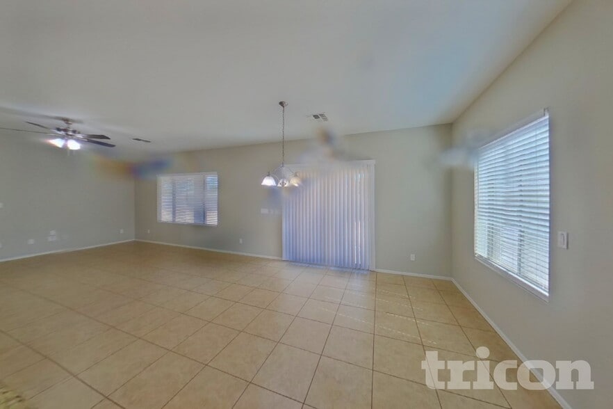 Building Photo - 7050 W Sophie Ln