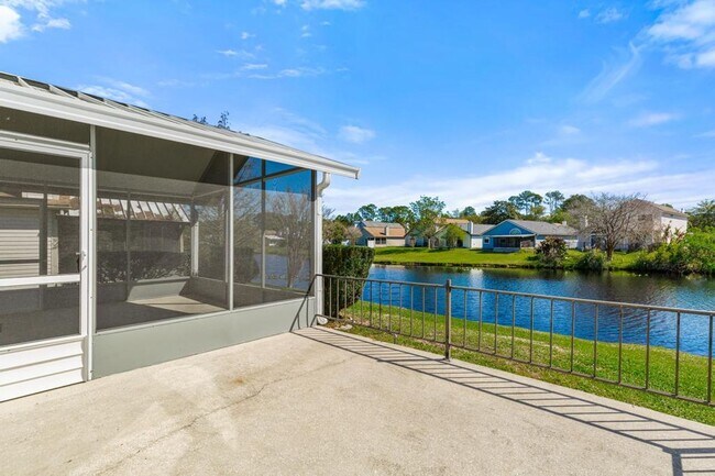 Building Photo - Charming Waterfront Home in Southside