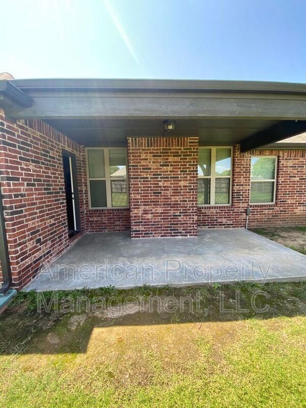 Building Photo - 5312 Charleston Dr