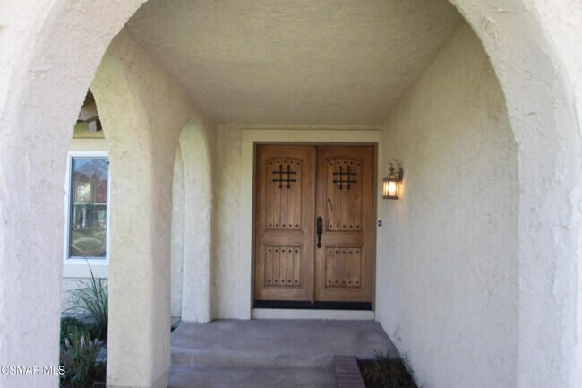 Building Photo - 4745 Avedon Rd