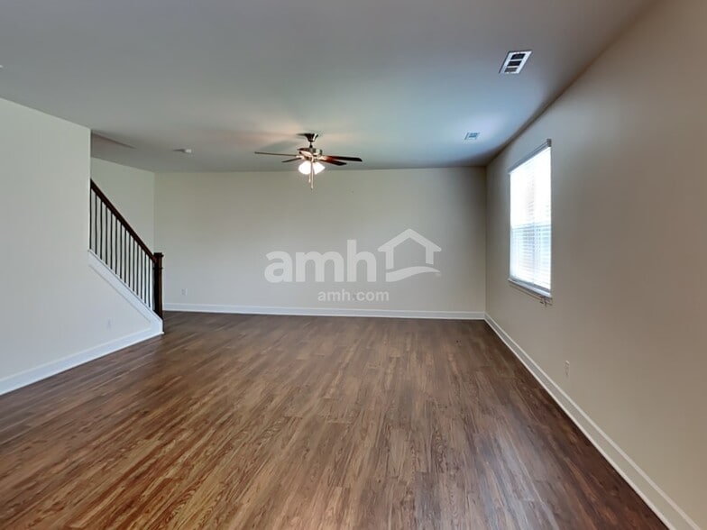 Building Photo - 5229 Lake Maxwell Dr