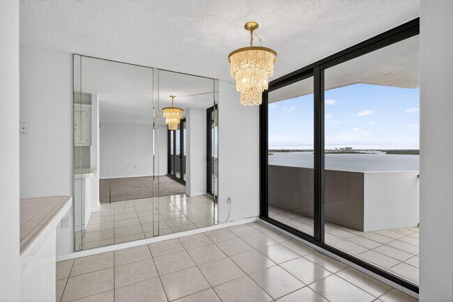 Building Photo - 4200 N Ocean Dr