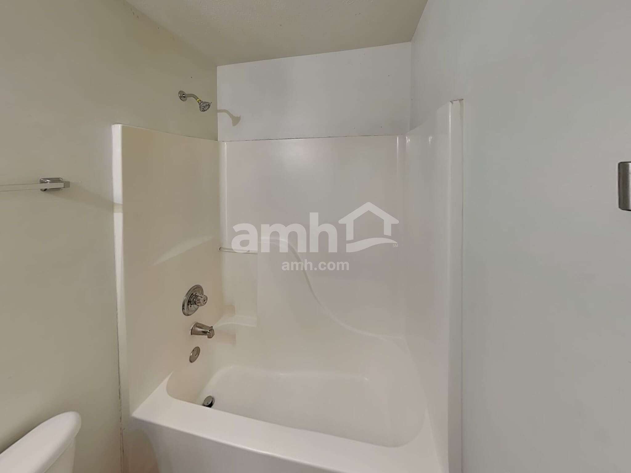 Building Photo - 7024 Legacy Dr