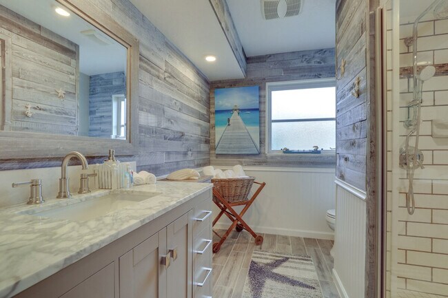 Building Photo - 6908 Antigua Pl