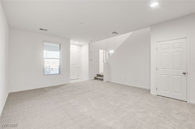 Building Photo - 11680 Hamilton Lk Ave