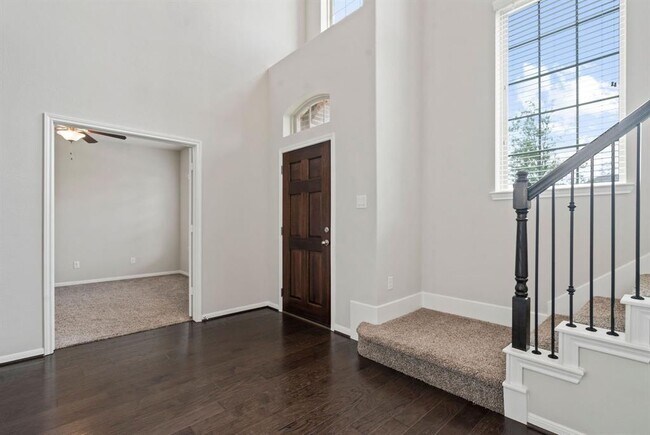 Building Photo - 14108 N Crater Lake Trail