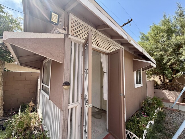 Building Photo - 31865 San Eljay Ave