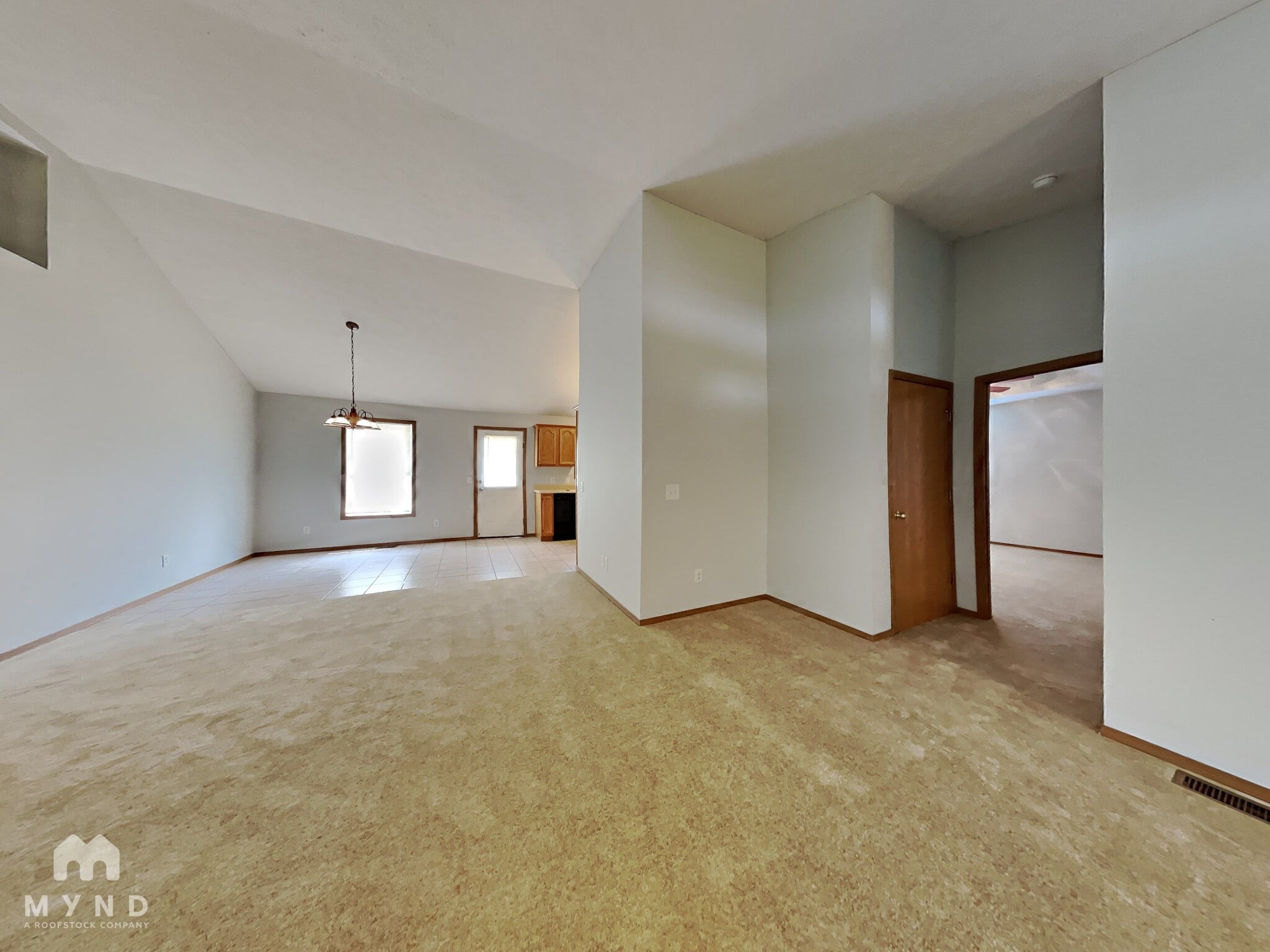 Building Photo - 528 N Claremont Pl
