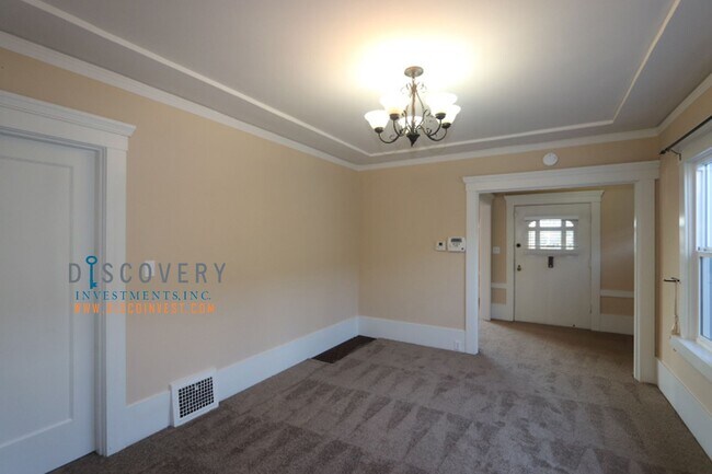 Building Photo - 4640 Park Blvd