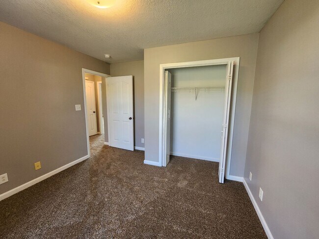 Building Photo - Your Next Home Sweet Home Awaits!