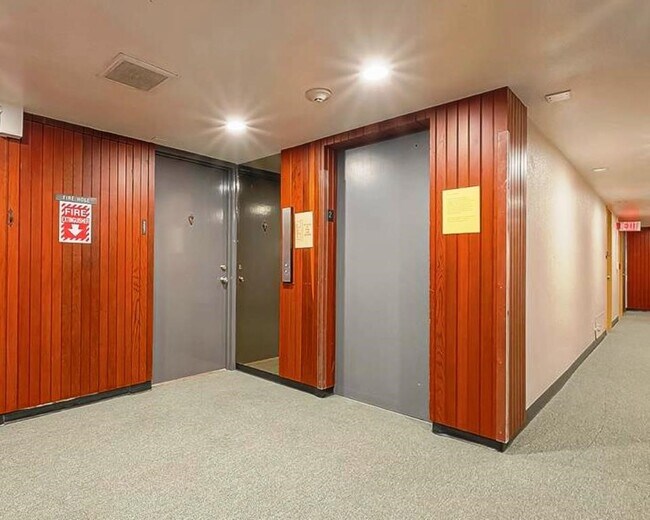 Building Photo - 7520 Hornwood Dr