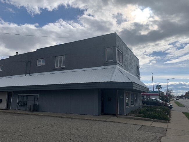 Primary Photo - 316 N Mission St