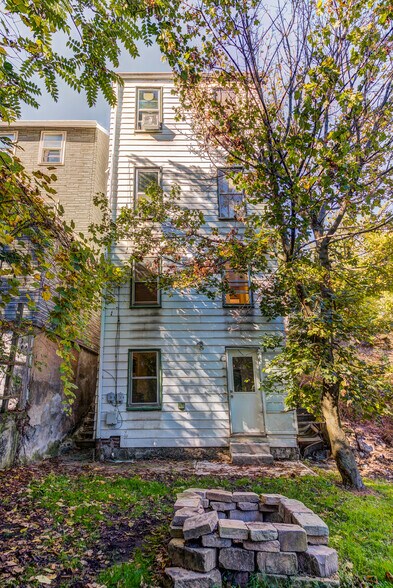 Building Photo - 2675 S 18th St