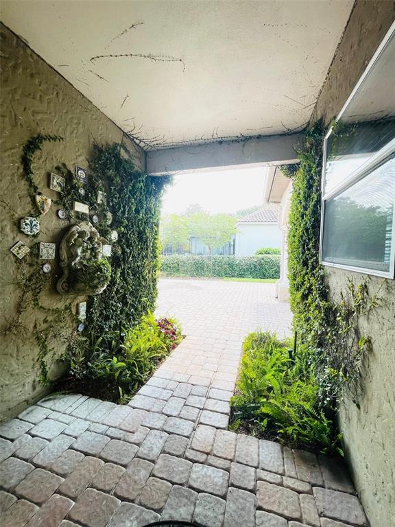 Building Photo - 4966 Keeneland Cir