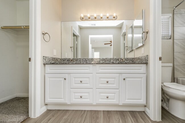 Building Photo - 2506 Influential Ct