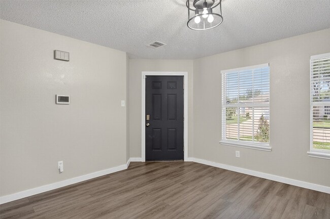 Building Photo - 8412 Widgeon Way
